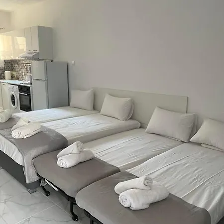 Santa Thekla Boutique Studio * Protaras